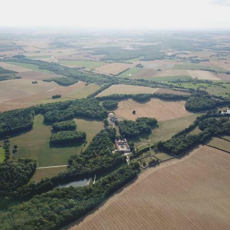 La Maison Du Puits Entrains-sur-Nohain Esterno foto