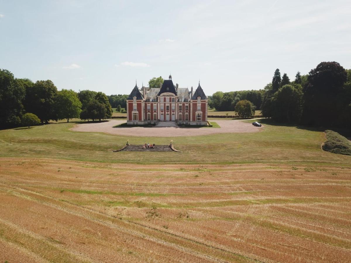 La Maison Du Puits Entrains-sur-Nohain Esterno foto